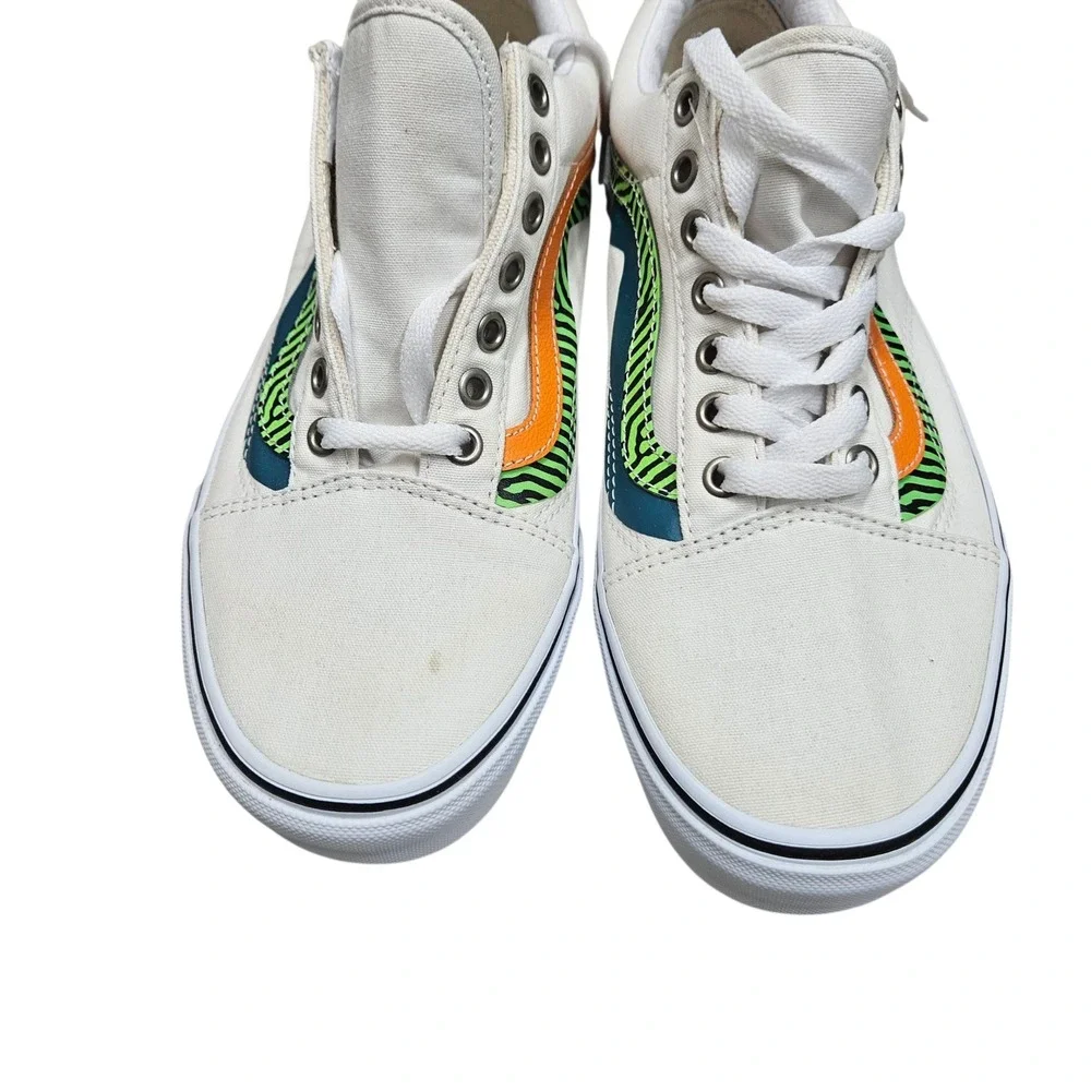 Vans NWOT Sneakers Low Top Casual Skate Shoes Sneakers White Blue Green M9 W10.5
